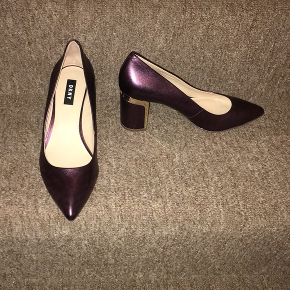 Donna Karan Shoes Nwt Dkny Classic Closed Toe Genuine Leather Pumps